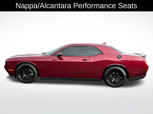 Certified 2022 Dodge Challenger R/T w/ Plus Package image 8