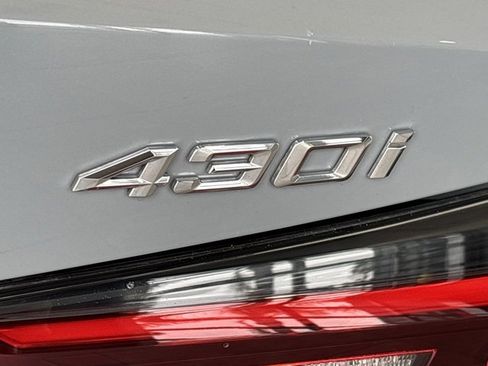 Used 2023 BMW 430i Convertible w/ M Sport Package image 4