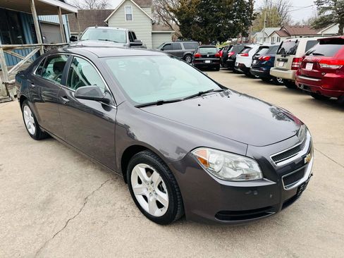 Used 2011 Chevrolet Malibu LS image 1