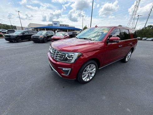 Used 2019 Ford Expedition Limited w/ Equipment Group 302A RWD image 18