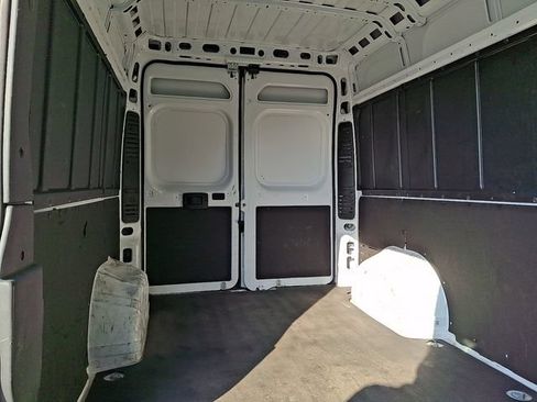 Used 2025 RAM ProMaster 3500 w/ Convenience Group FWD image 11