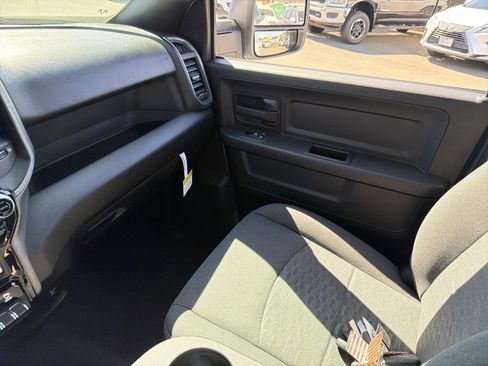 New 2026 RAM 2500 Tradesman AWD/4WD image 24