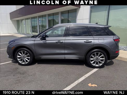 Certified 2022 Lincoln Corsair AWD w/ Premium Package image 2