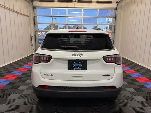 Used 2024 Jeep Compass Latitude AWD/4WD image 5