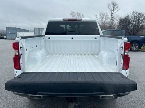 Certified 2024 Chevrolet Silverado 1500 LT Trail Boss w/ Convenience Package II image 5