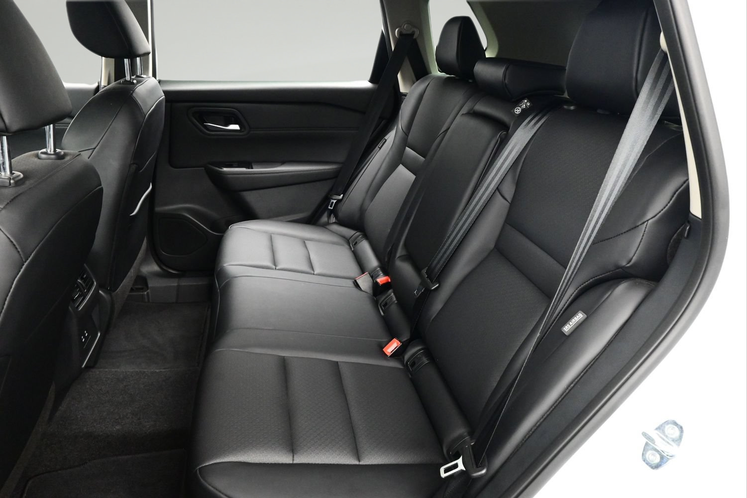 Certified 2026 Nissan Rogue Dark Armor AWD/4WD image 11