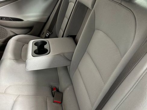 Used 2018 Chevrolet Malibu LT w/ Driver Confidence Package FWD image 17