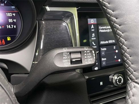 Certified 2025 Porsche Macan image 45