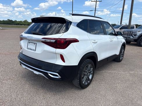 Used 2023 Kia Seltos S AWD/4WD image 6