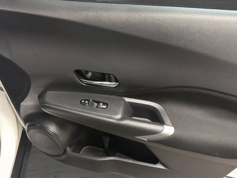 Used 2021 Nissan Kicks SV FWD image 18