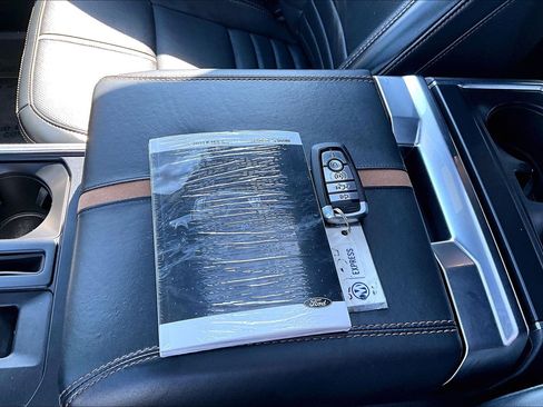 Used 2022 Ford F150 Platinum w/ Equipment Group 701A High image 11