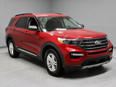 Certified 2023 Ford Explorer XLT w/ Equipment Group 202A