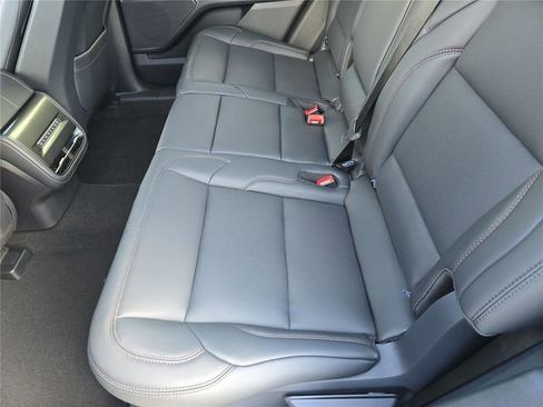 New 2026 Lincoln Nautilus Premier image 12