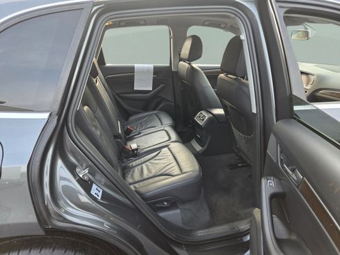 Used 2017 Audi Q5 2.0T Premium AWD/4WD image 28