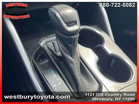 Used 2023 Toyota Highlander XLE image 30