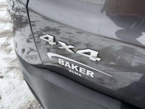 Used 2018 Jeep Renegade Latitude w/ Cold Weather Group image 27