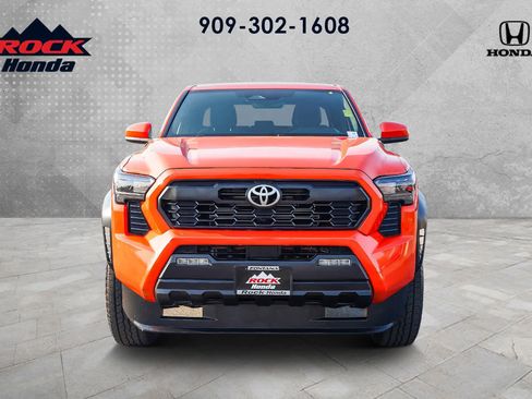 Used 2024 Toyota Tacoma TRD Off-Road image 2