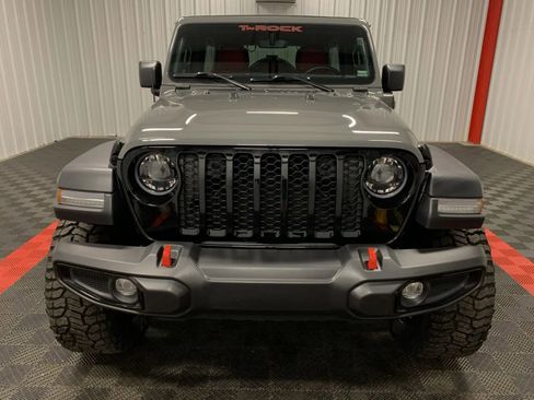 Used 2023 Jeep Wrangler Unlimited w/ Sun & Screen Package image 11