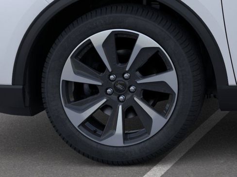 New 2024 Ford Escape Platinum w/ Class II Trailer Tow Package image 19