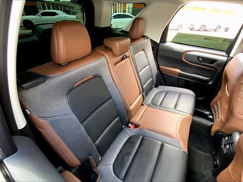 Used 2024 Ford Bronco Sport Outer Banks w/ Tech Package image 18