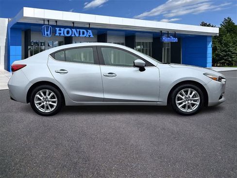 Used 2017 MAZDA MAZDA3 Sport w/ Preferred Equipment Package image 25