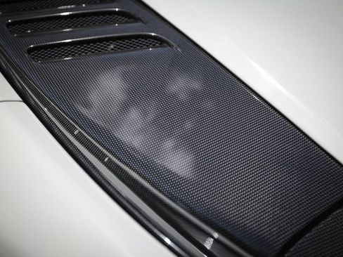 Used 2021 Ferrari F8 Tributo RWD image 21