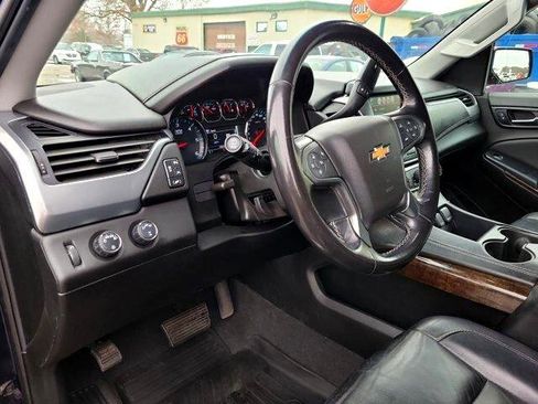 Used 2020 Chevrolet Suburban LT image 21