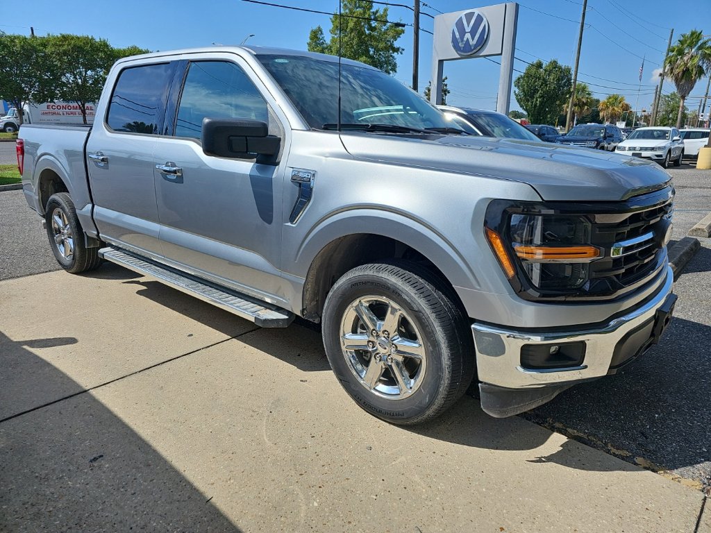 Used 2025 Ford F150 XLT w/ Equipment Group 301A Standard RWD image 3