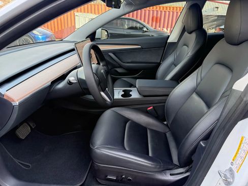 Used 2023 Tesla Model 3 Standard Range image 15