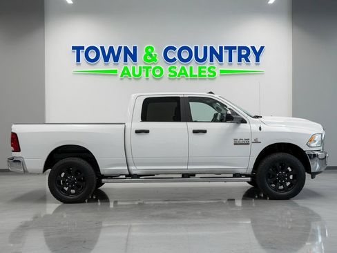 Used 2013 RAM 2500 Tradesman w/ Chrome Appearance Group AWD/4WD image 6