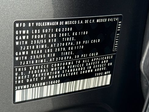Used 2024 Volkswagen Tiguan SE AWD/4WD image 34