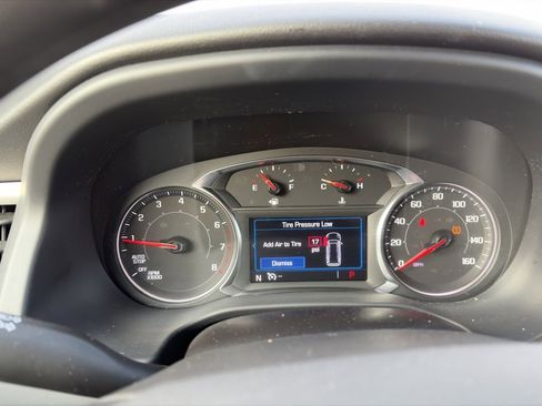 Used 2023 GMC Acadia SLE w/ Driver Convenience Package image 19