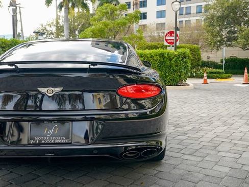 Used 2020 Bentley Continental GT V8 image 26