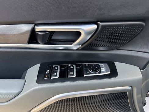 Used 2023 Kia Telluride EX X-Line image 21