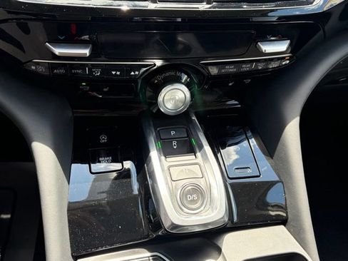 Used 2023 Acura MDX SH-AWD w/ Technology Package image 24