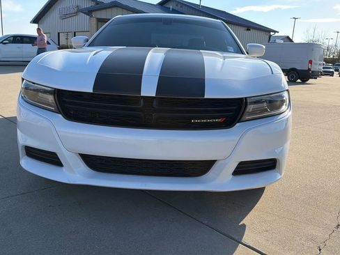 Used 2020 Dodge Charger SXT image 28