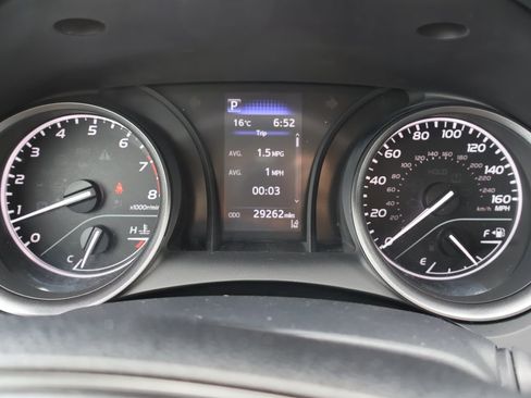 Used 2024 Toyota Camry SE image 2