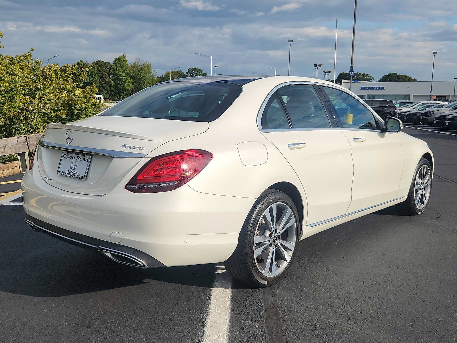 Used 2021 Mercedes-Benz C 300 4MATIC Sedan image 6