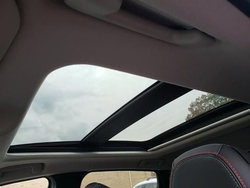 New 2026 Nissan Kicks SR w/ SR Premium Package image 18