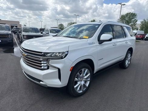 Used 2022 Chevrolet Tahoe High Country image 3