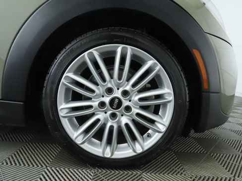 Used 2019 MINI Cooper S w/ Signature Upholstery Package image 31