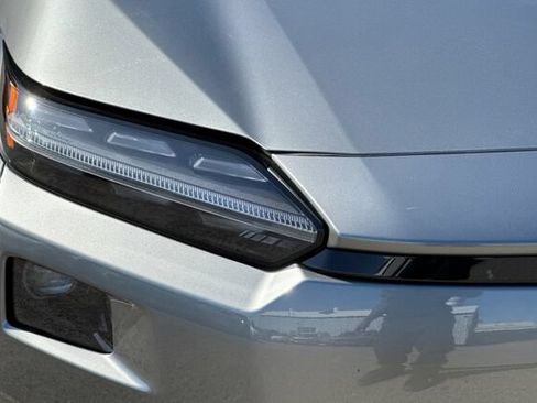 New 2026 Subaru Solterra AWD/4WD image 32