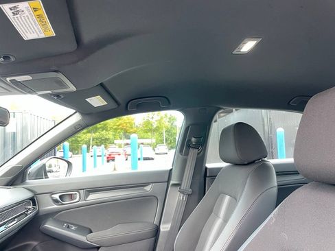 Used 2024 Honda Civic Sport image 28