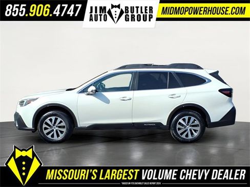 Used 2020 Subaru Outback Premium image 2
