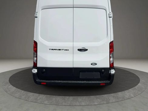Used 2026 Ford Transit 250 148 High Roof Extended RWD image 5