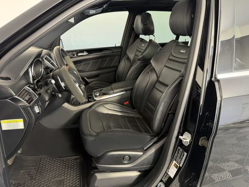 Used 2013 Mercedes-Benz ML 63 AMG 4MATIC image 31