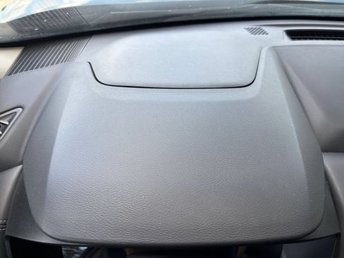 Used 2025 Nissan Rogue SV AWD/4WD image 35