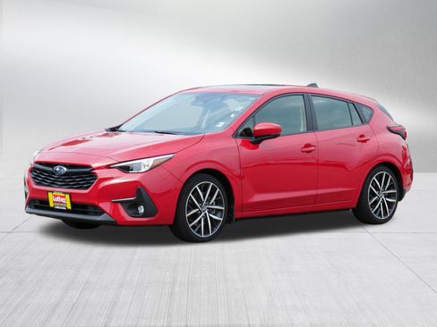 Used 2025 Subaru Impreza 2.0i Sport AWD/4WD image 3