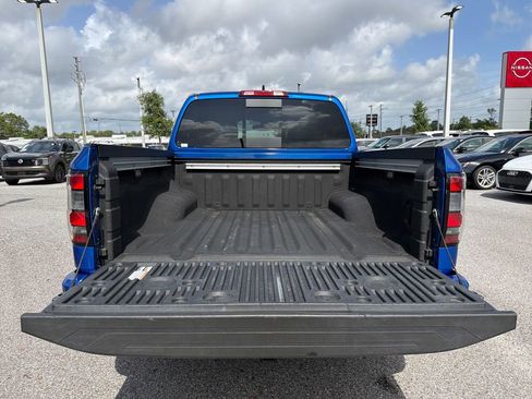 Certified 2024 Nissan Frontier SV w/ SV Convenience Package RWD image 9