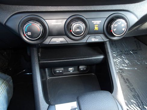 Used 2022 Kia Forte LXS FWD image 19